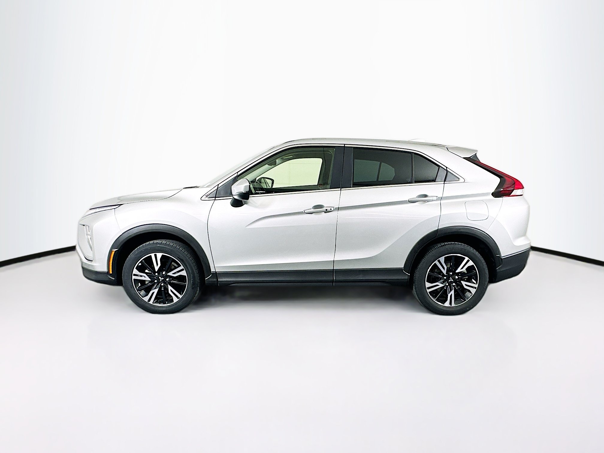 Used 2024 Mitsubishi Eclipse Cross SE AWD/4WD image 4
