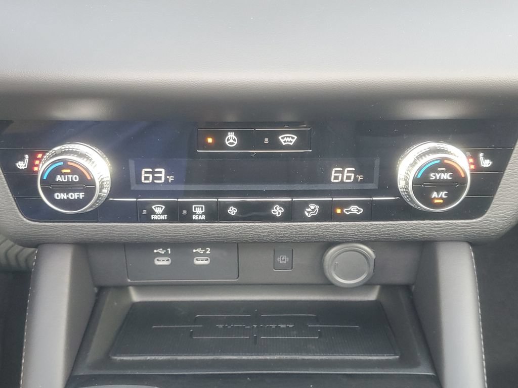 New 2026 Mitsubishi Outlander AWD image 31