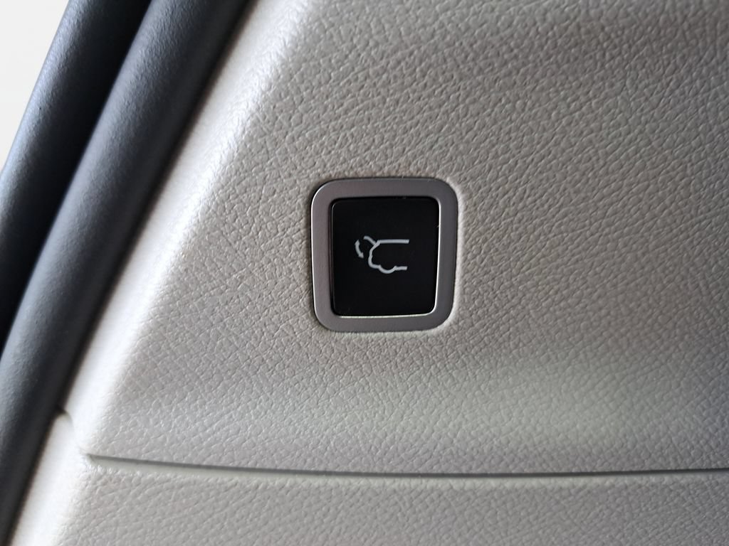 Used 2017 Chrysler Pacifica Touring-L FWD image 15