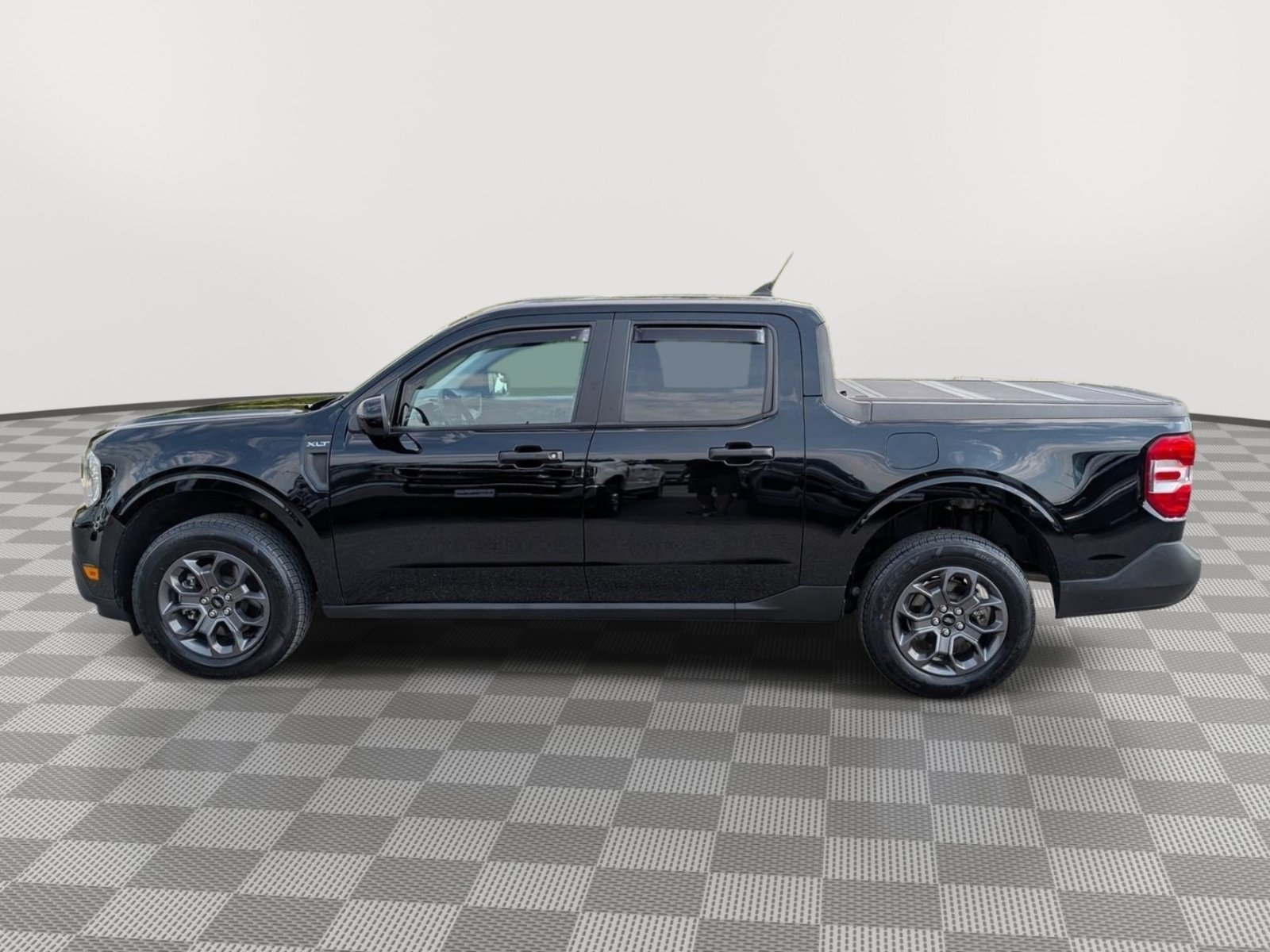 Used 2024 Ford Maverick XLT w/ XLT Luxury Package FWD image 2
