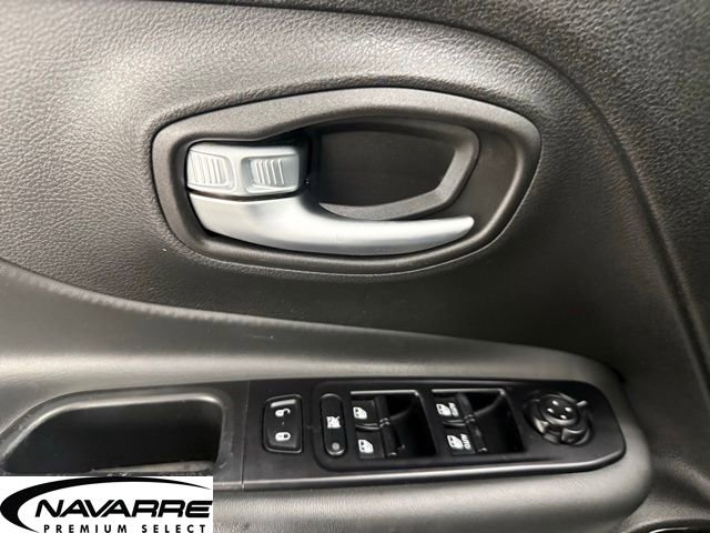 Used 2020 Jeep Renegade Altitude image 28