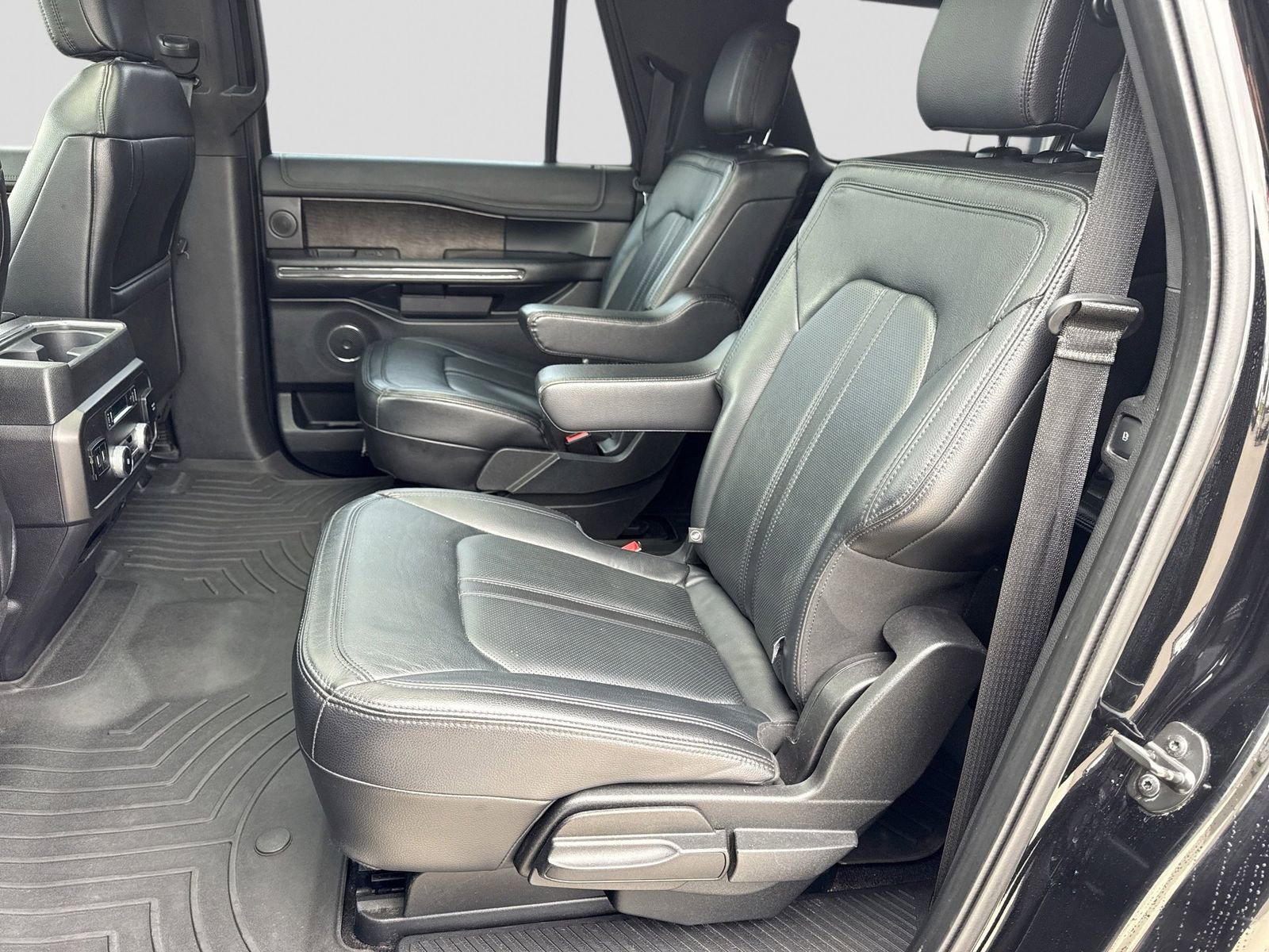 Used 2018 Ford Expedition Max Limited w/ Equipment Group 302A AWD/4WD image 24