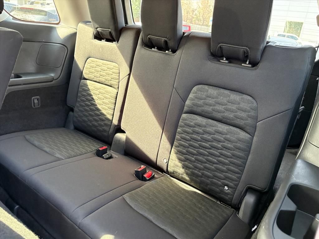 Used 2024 Nissan Pathfinder SV image 20