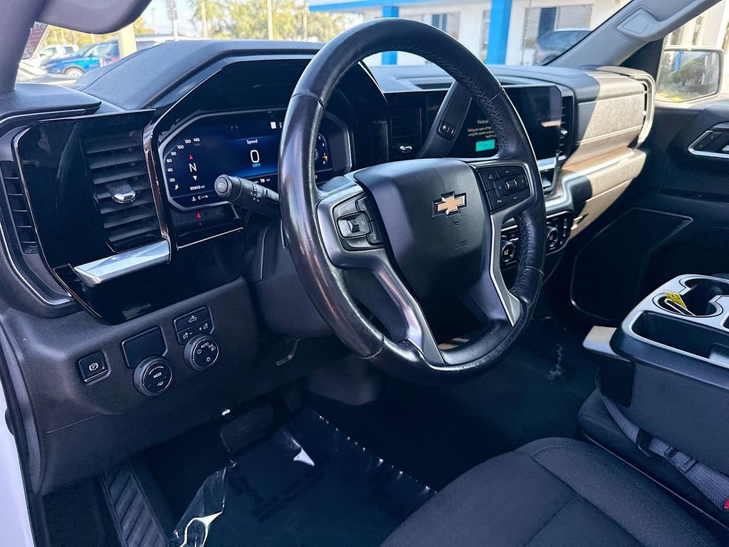 Used 2022 Chevrolet Silverado 1500 LT image 10
