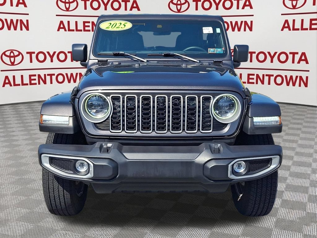 Used 2025 Jeep Wrangler Unlimited Sahara w/ Safety Group AWD/4WD image 2