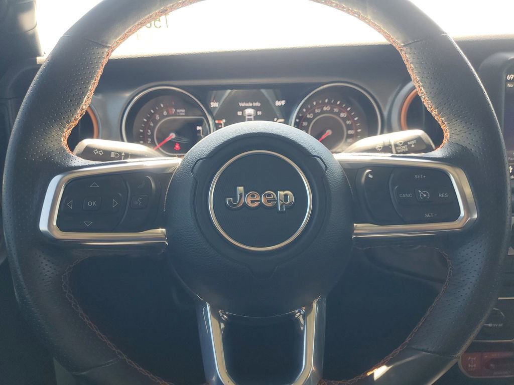 Used 2022 Jeep Gladiator Mojave w/ LED Lighting Group AWD/4WD image 17