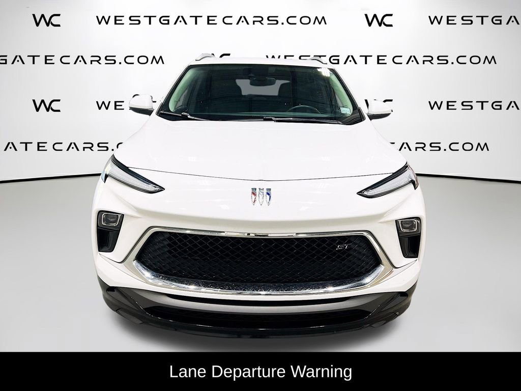 Used 2024 Buick Encore GX Sport Touring w/ Comfort Package image 2