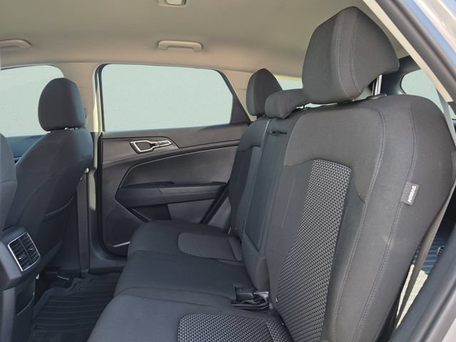 Used 2025 Kia Sportage LX FWD image 26