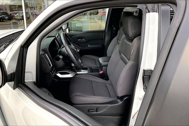 Certified 2024 Nissan Frontier SV w/ SV Convenience Package image 15