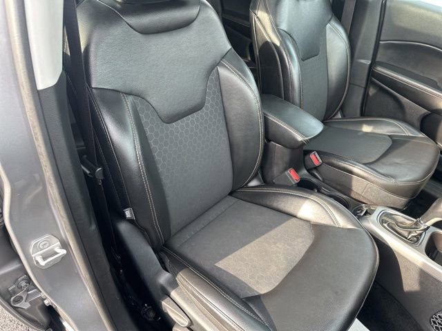 Used 2019 Jeep Compass Latitude w/ Popular Equipment Group image 22