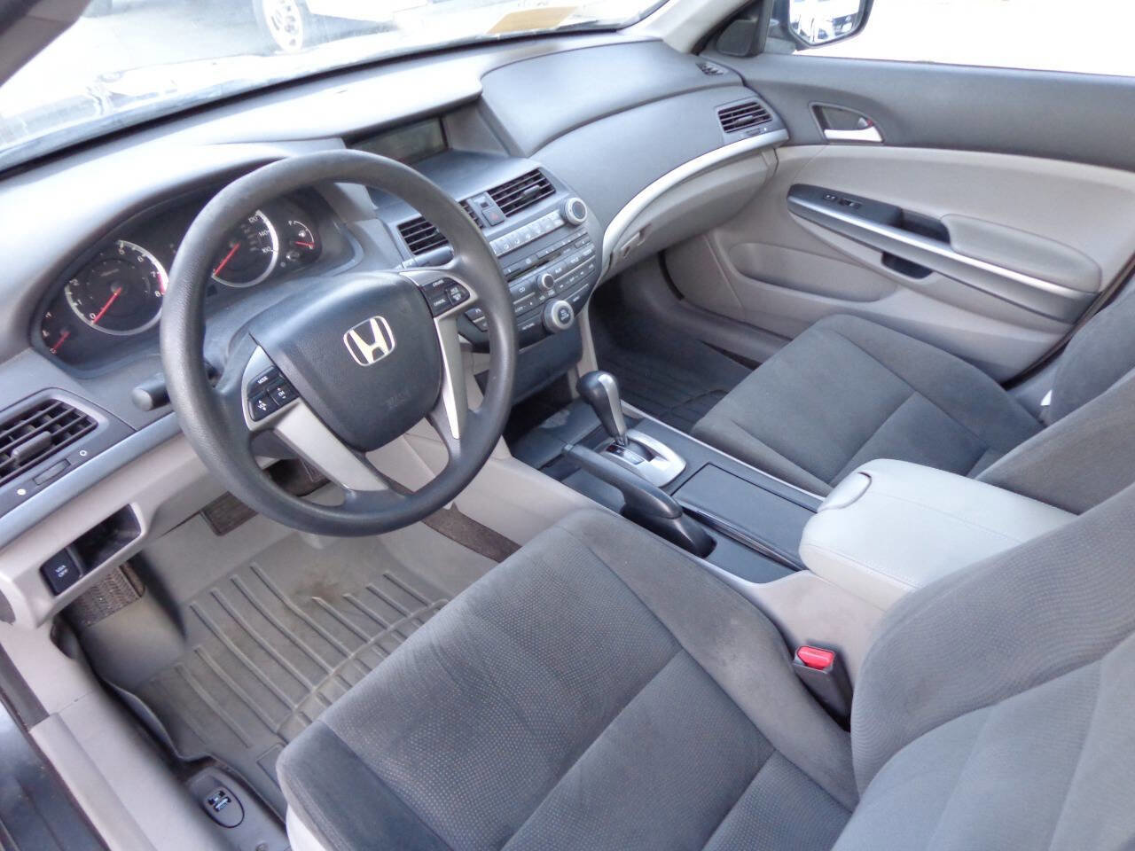 Used 2010 Honda Accord EX image 9