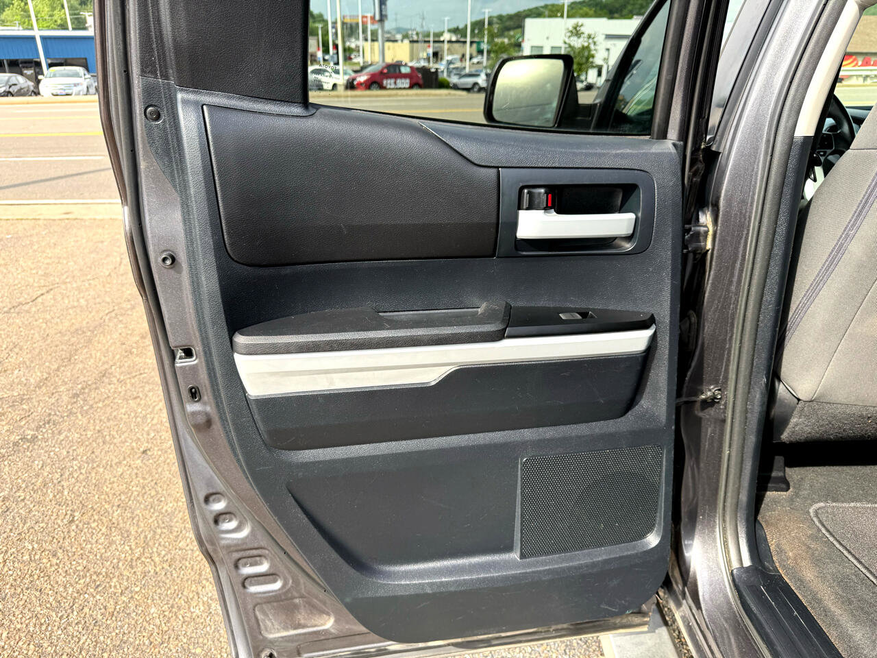 Used 2015 Toyota Tundra SR5 w/ TRD Off Road Package image 21