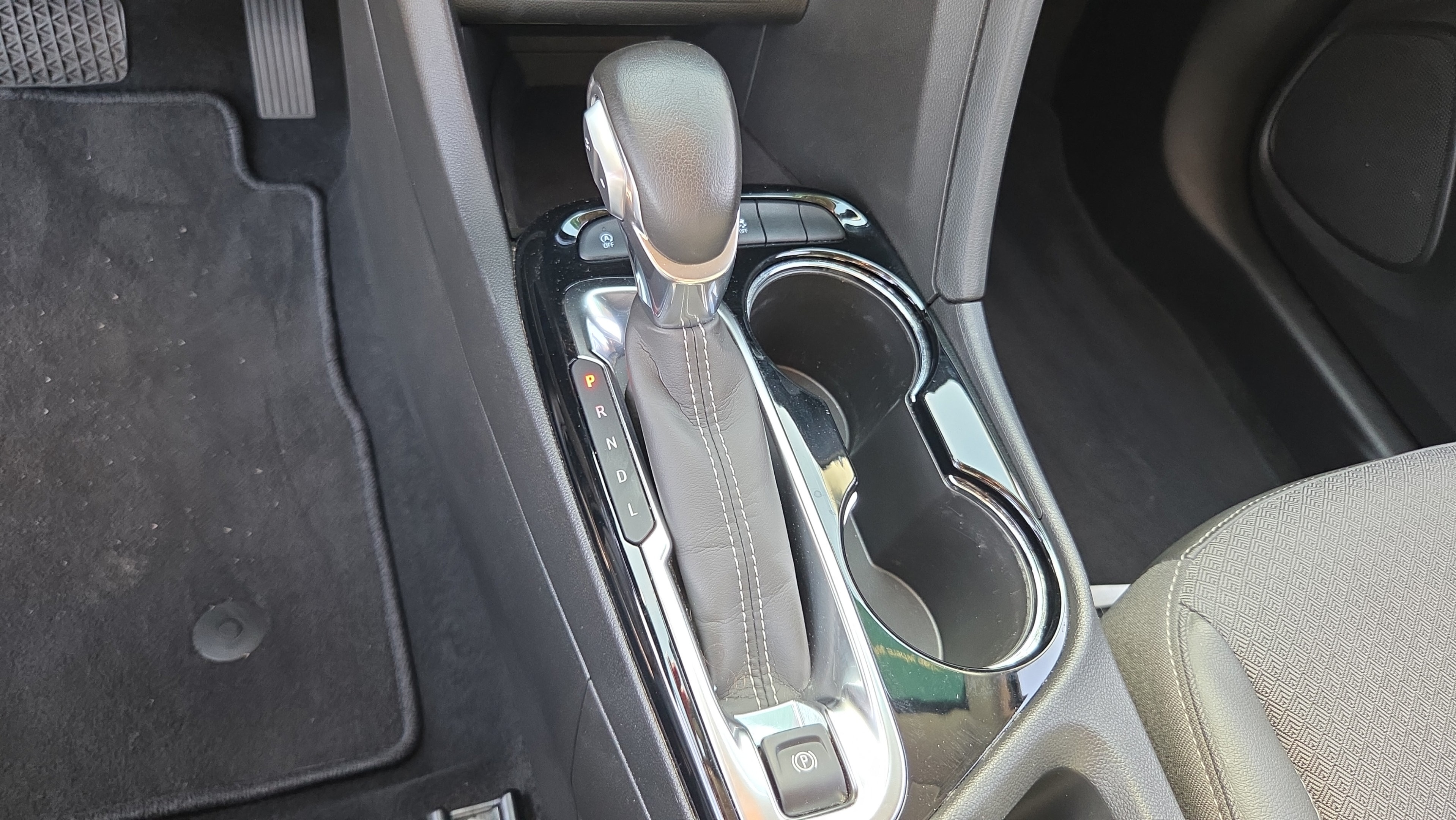Certified 2023 Buick Encore GX Select w/ Sport Touring Package FWD image 21