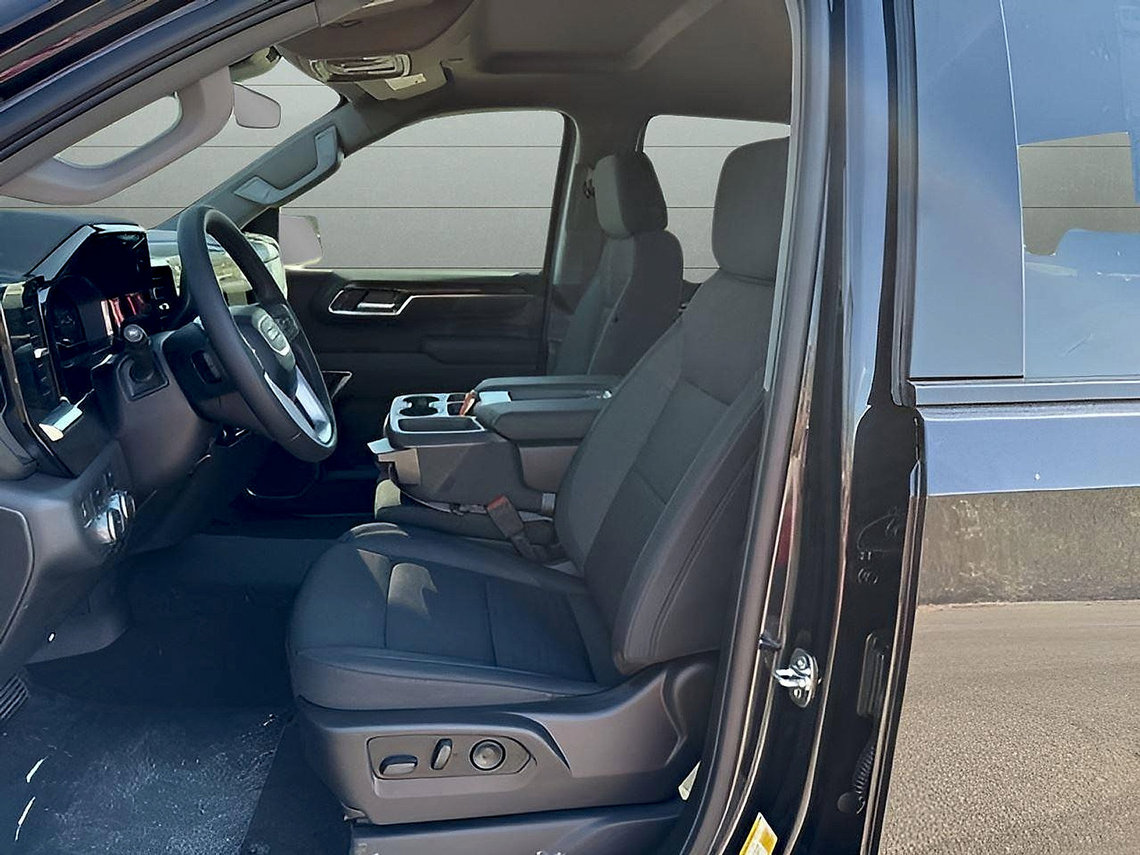 New 2025 GMC Sierra 1500 Elevation AWD/4WD image 13