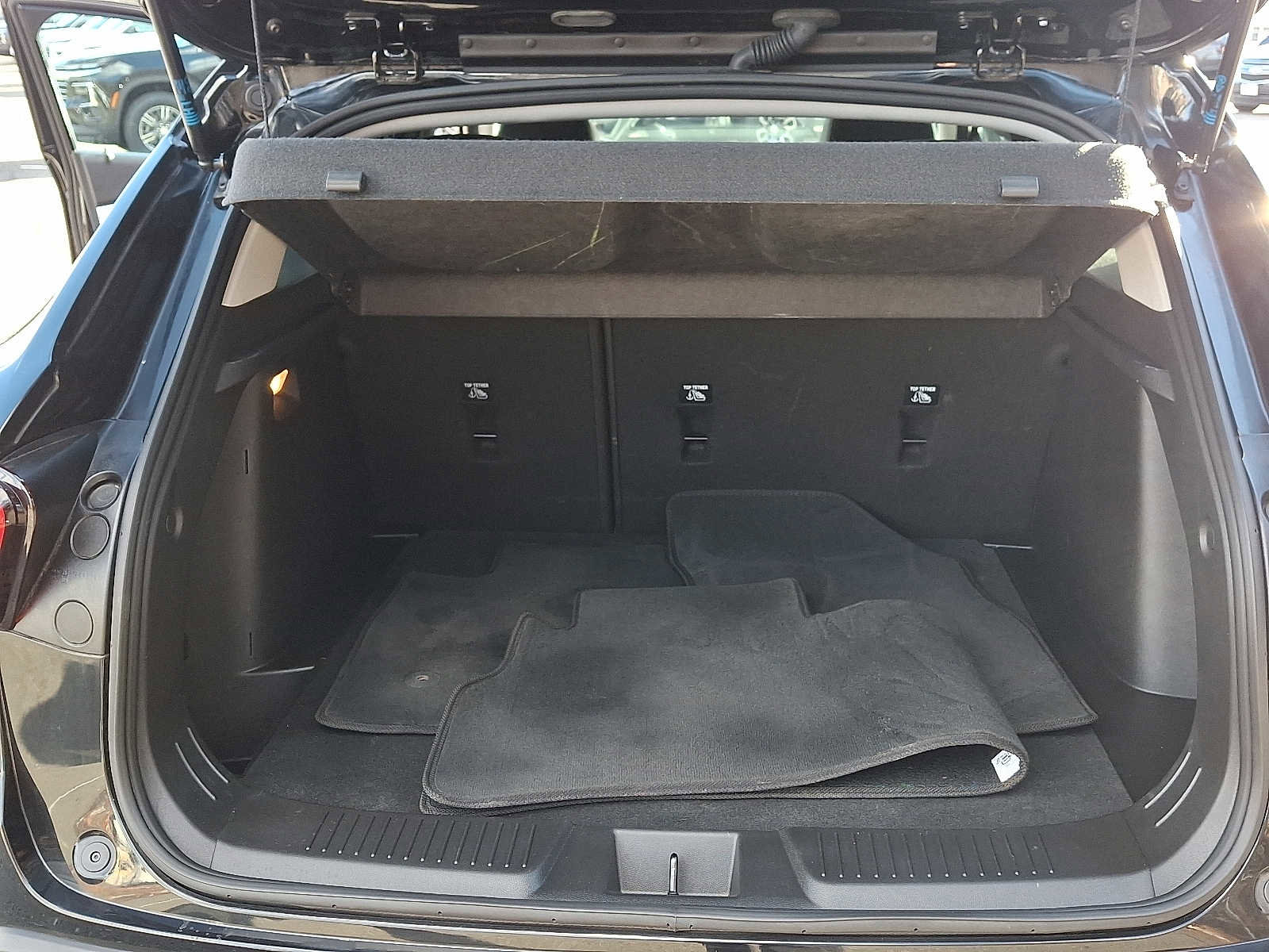 Used 2024 Chevrolet Trax LT w/ Driver Confidence Package image 28