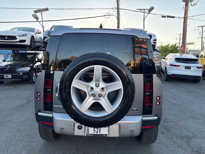 Used 2020 Land Rover Defender 110 HSE image 11