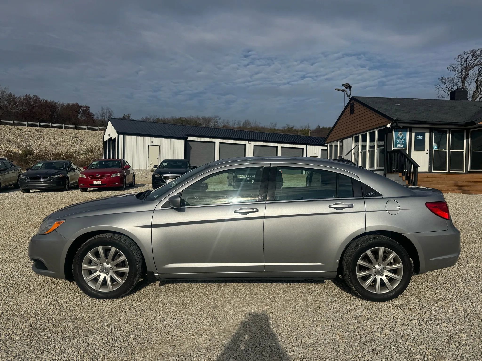 Used 2013 Chrysler 200 Touring image 2