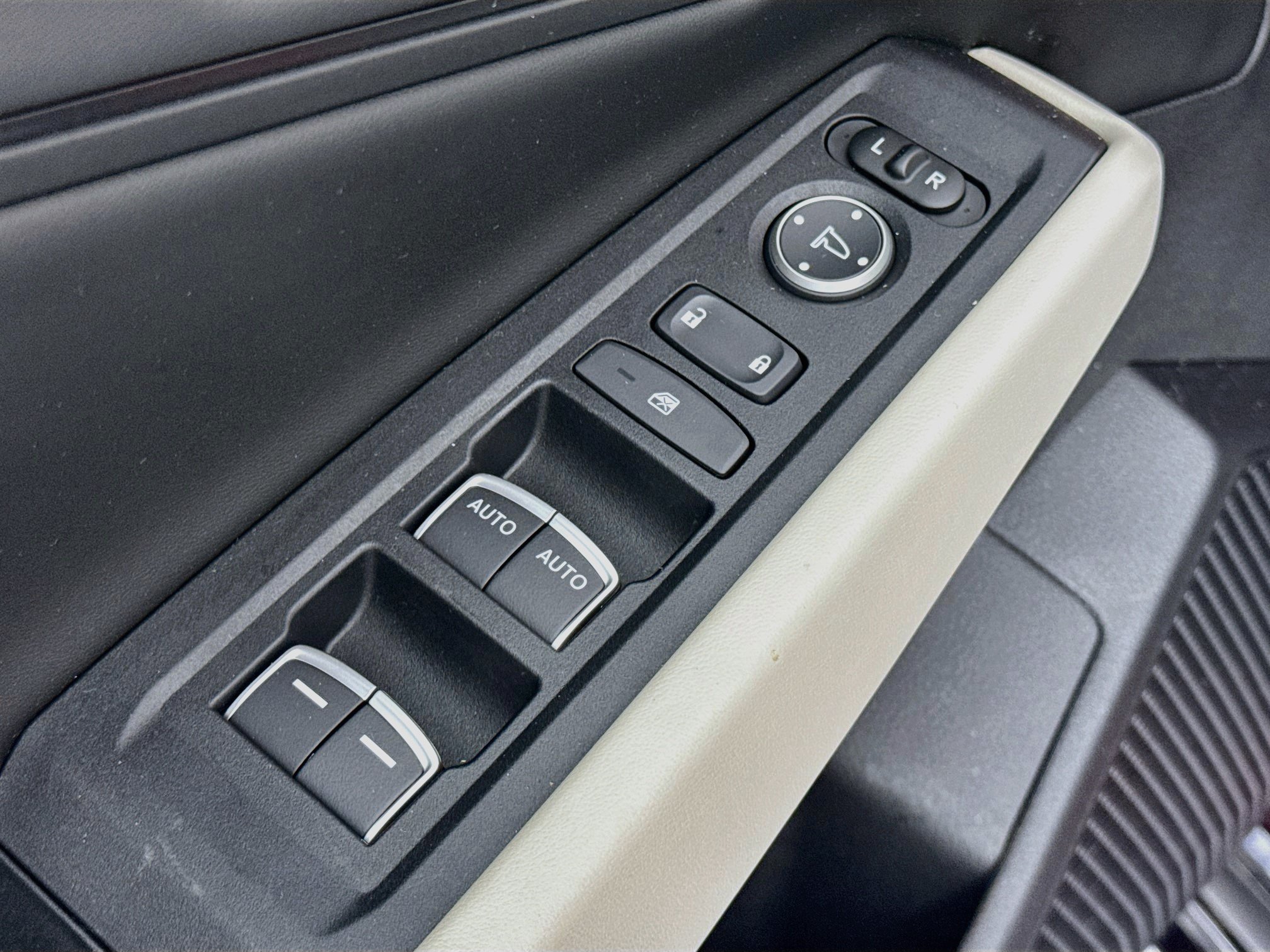 Certified 2023 Honda Accord EX-L image 17