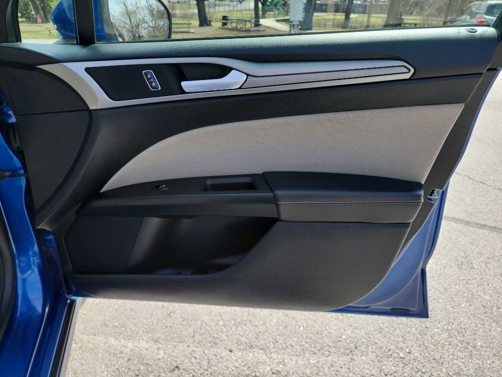 Used 2018 Ford Fusion S image 42