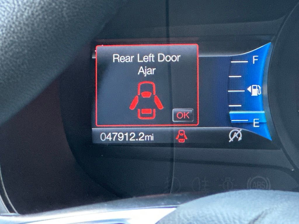 Used 2024 Ford Edge Titanium image 14