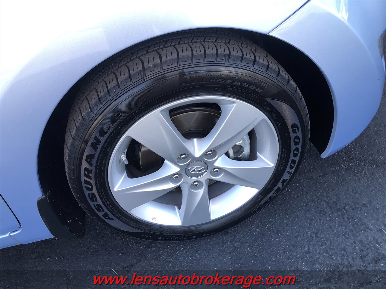 Used 2013 Hyundai Elantra GLS w/ Preferred Pkg FWD image 23