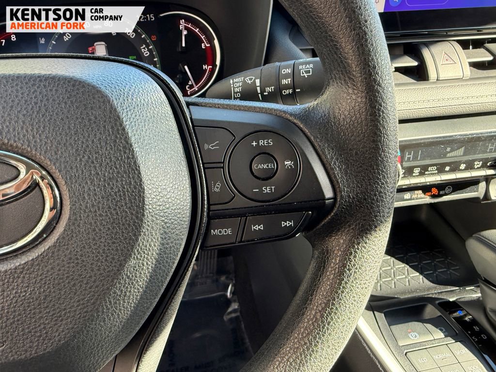 Used 2025 Toyota RAV4 XLE image 14
