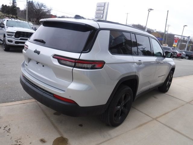 Certified 2023 Jeep Grand Cherokee L Laredo image 6