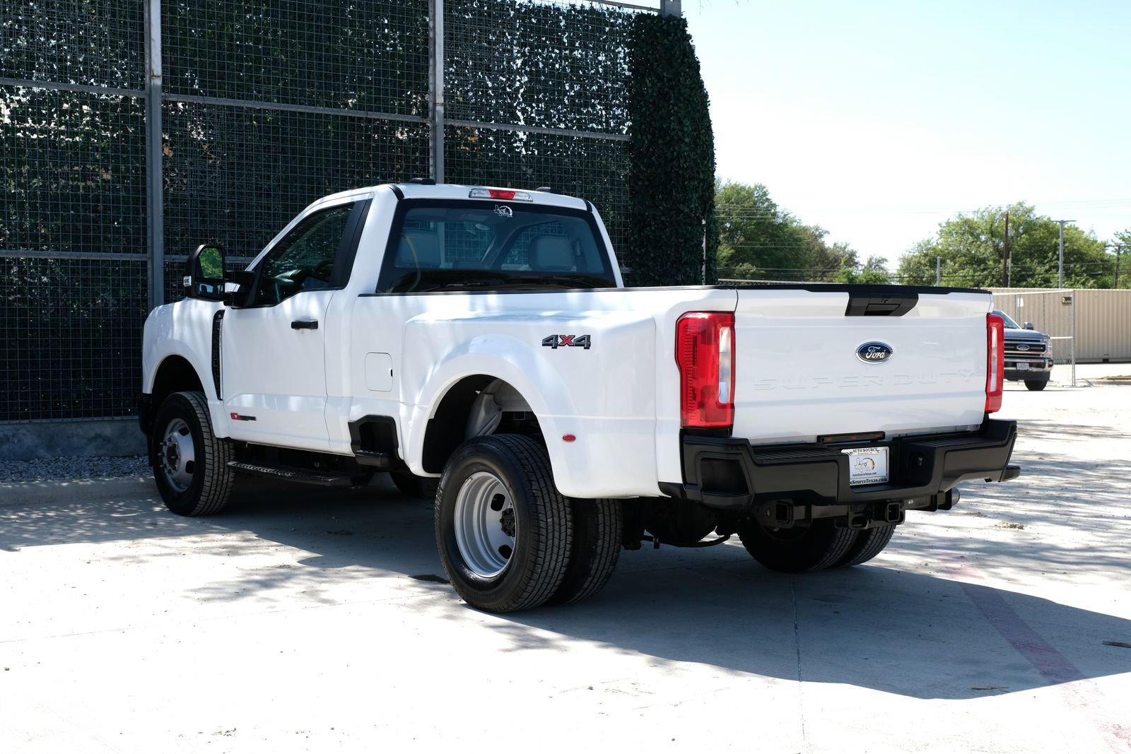 Used 2024 Ford F350 XL image 8
