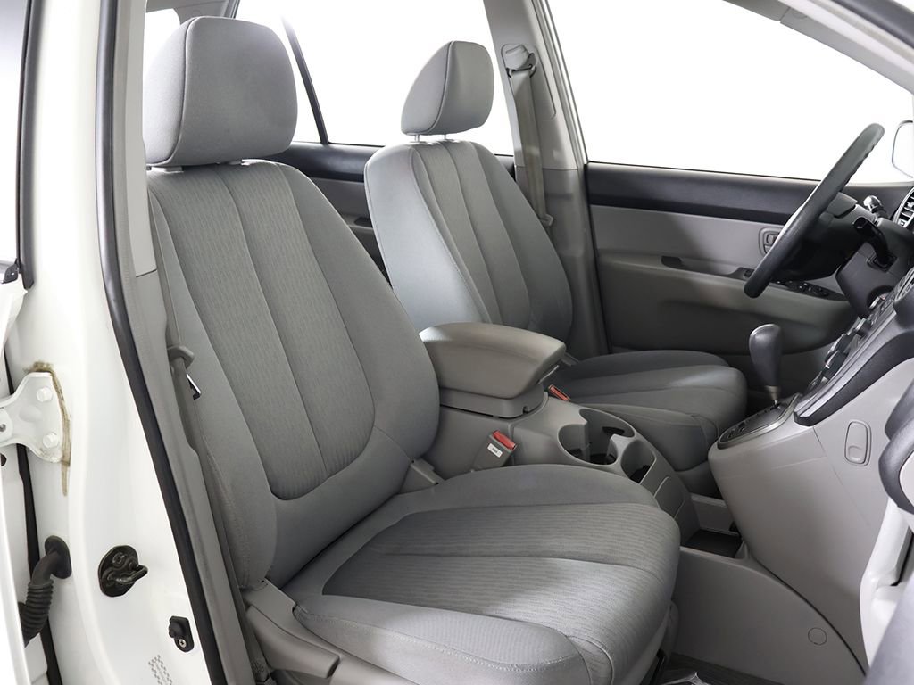 Used 2007 Kia Rondo LX w/ Convenience Pkg image 24
