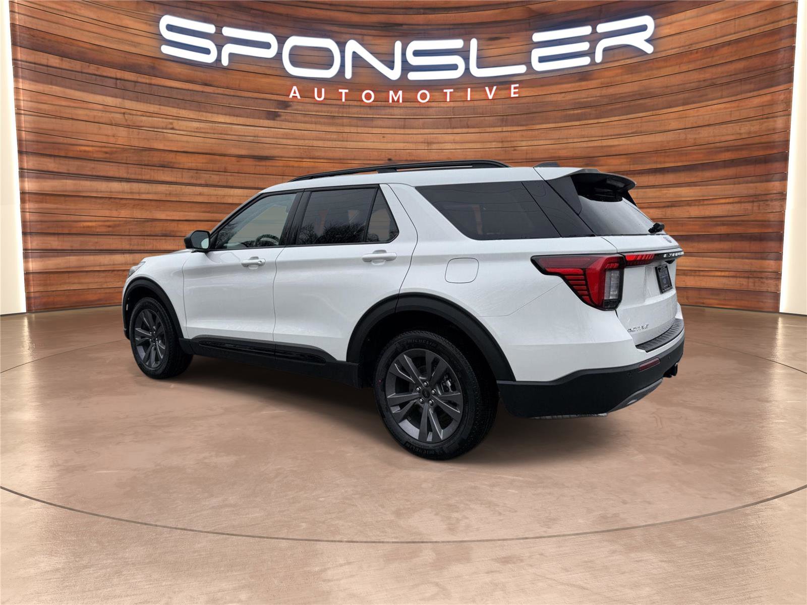 New 2026 Ford Explorer Active w/ Active Comfort Package image 3