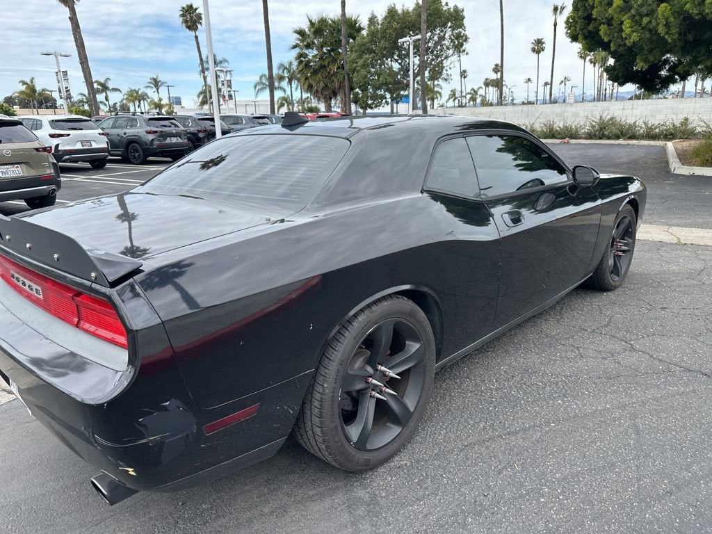 Used 2010 Dodge Challenger SE RWD image 18