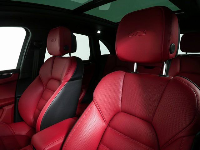 New 2026 Porsche Macan GTS AWD/4WD image 5