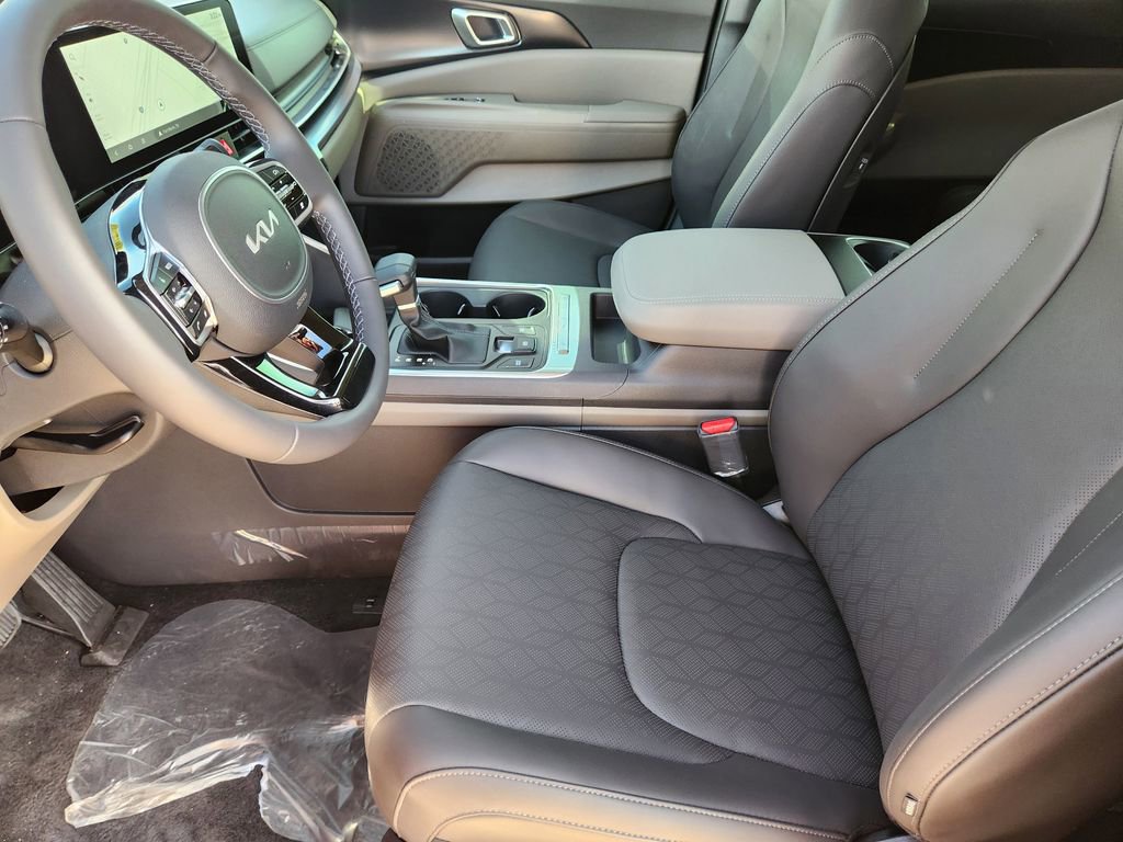 New 2026 Kia Carnival image 9