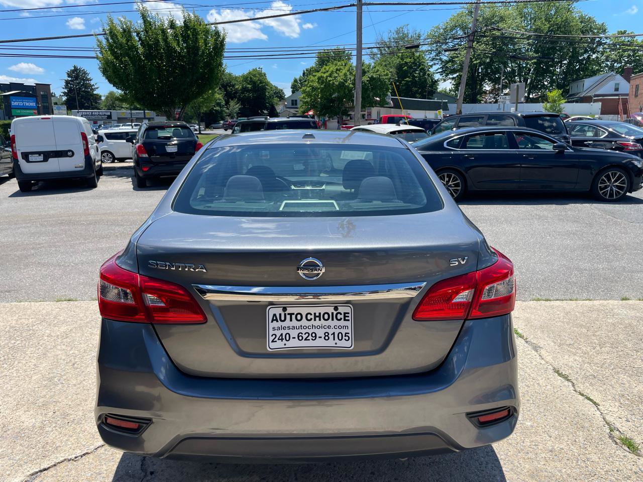 Used 2019 Nissan Sentra SV FWD image 13