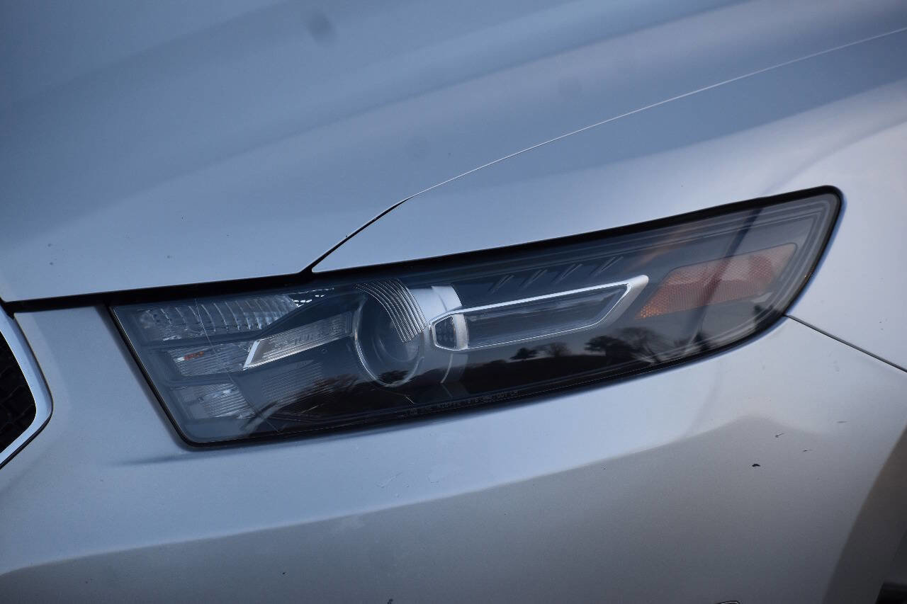 Used 2013 Ford Taurus SHO image 37