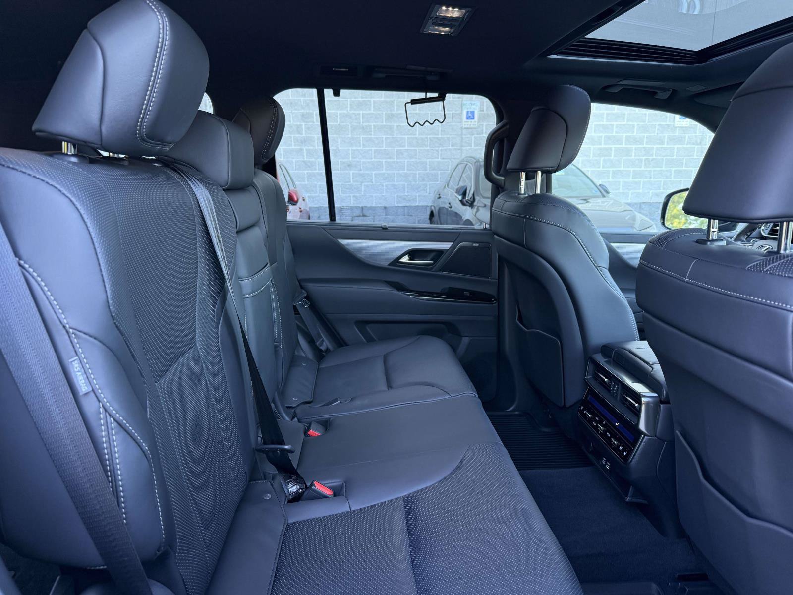 Used 2024 Lexus LX 600 F Sport AWD/4WD image 16