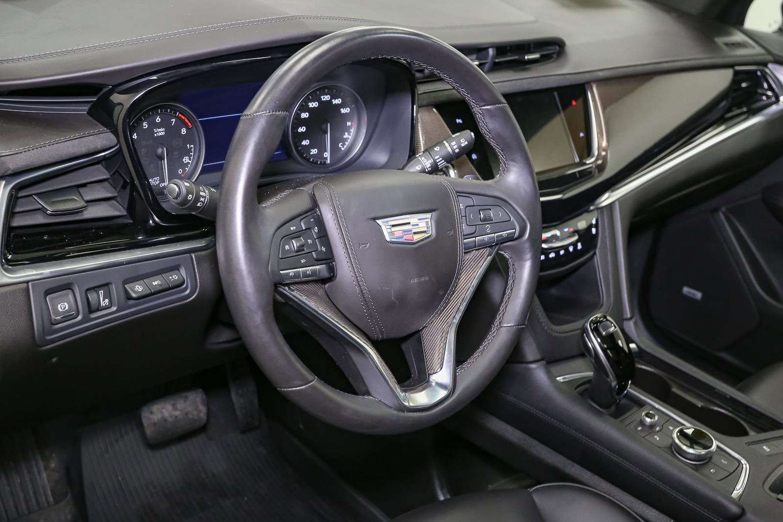 Used 2024 Cadillac XT6 Premium Luxury w/ Platinum Package image 28