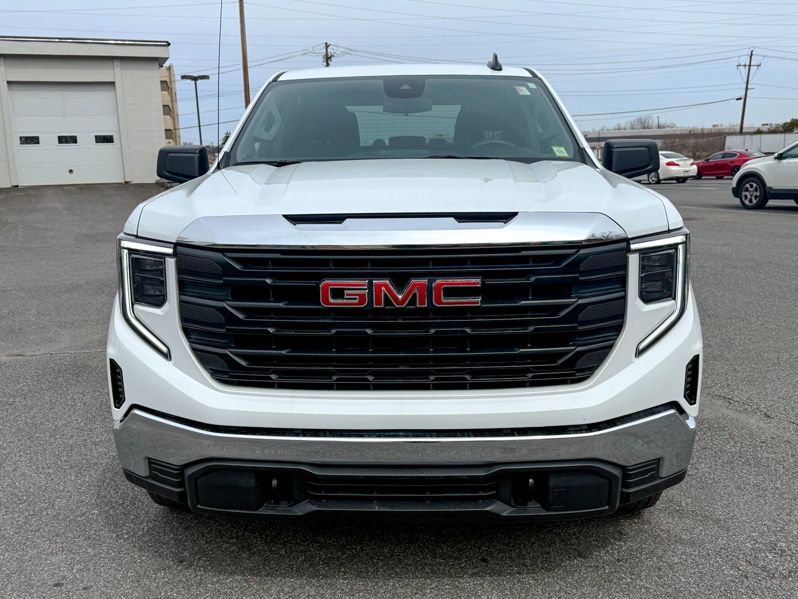 Used 2025 GMC Sierra 1500 Pro w/ Pro Value Package image 2