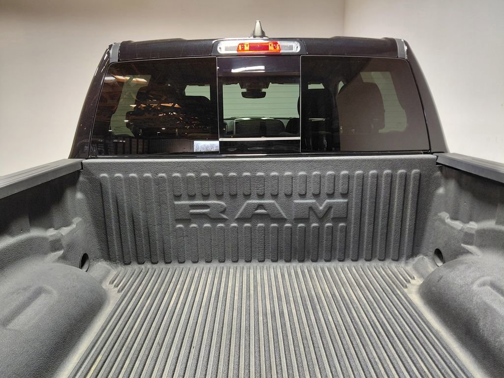 Used 2023 RAM 1500 Big Horn AWD/4WD image 16