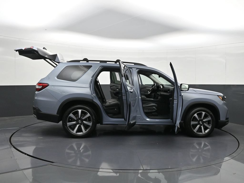 Used 2024 Honda Pilot Elite image 42