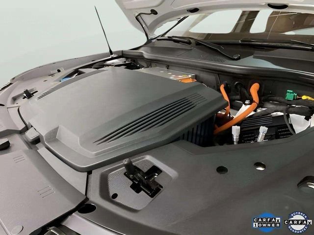 Used 2022 Audi e-tron Premium Plus w/ Premium Plus Package AWD/4WD image 93
