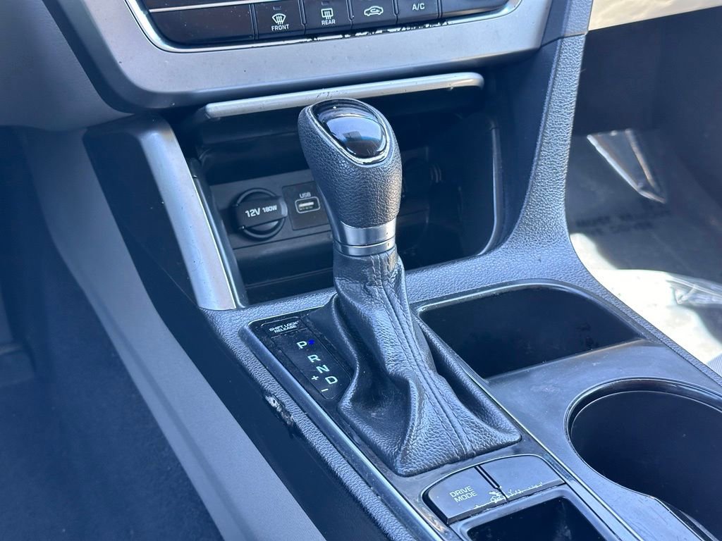 Used 2015 Hyundai Sonata SE FWD image 17