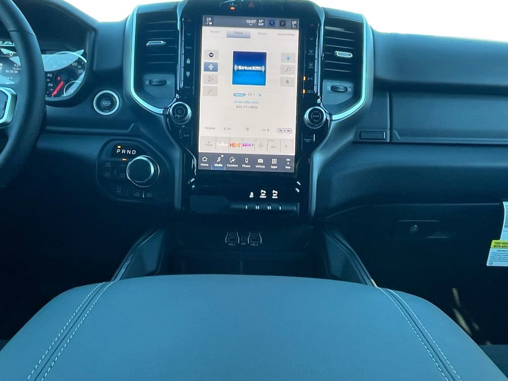 New 2026 RAM 1500 4x4 Crew Cab image 3