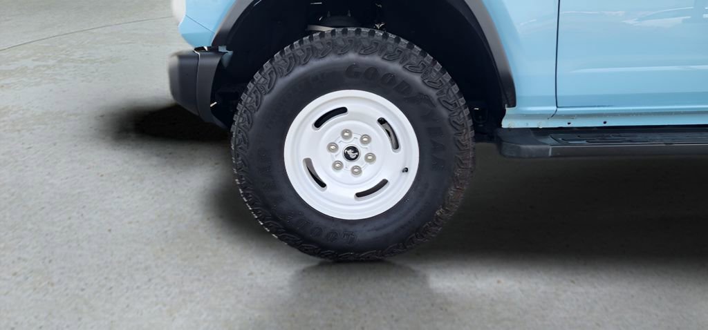 Used 2024 Ford Bronco Heritage Edition image 11