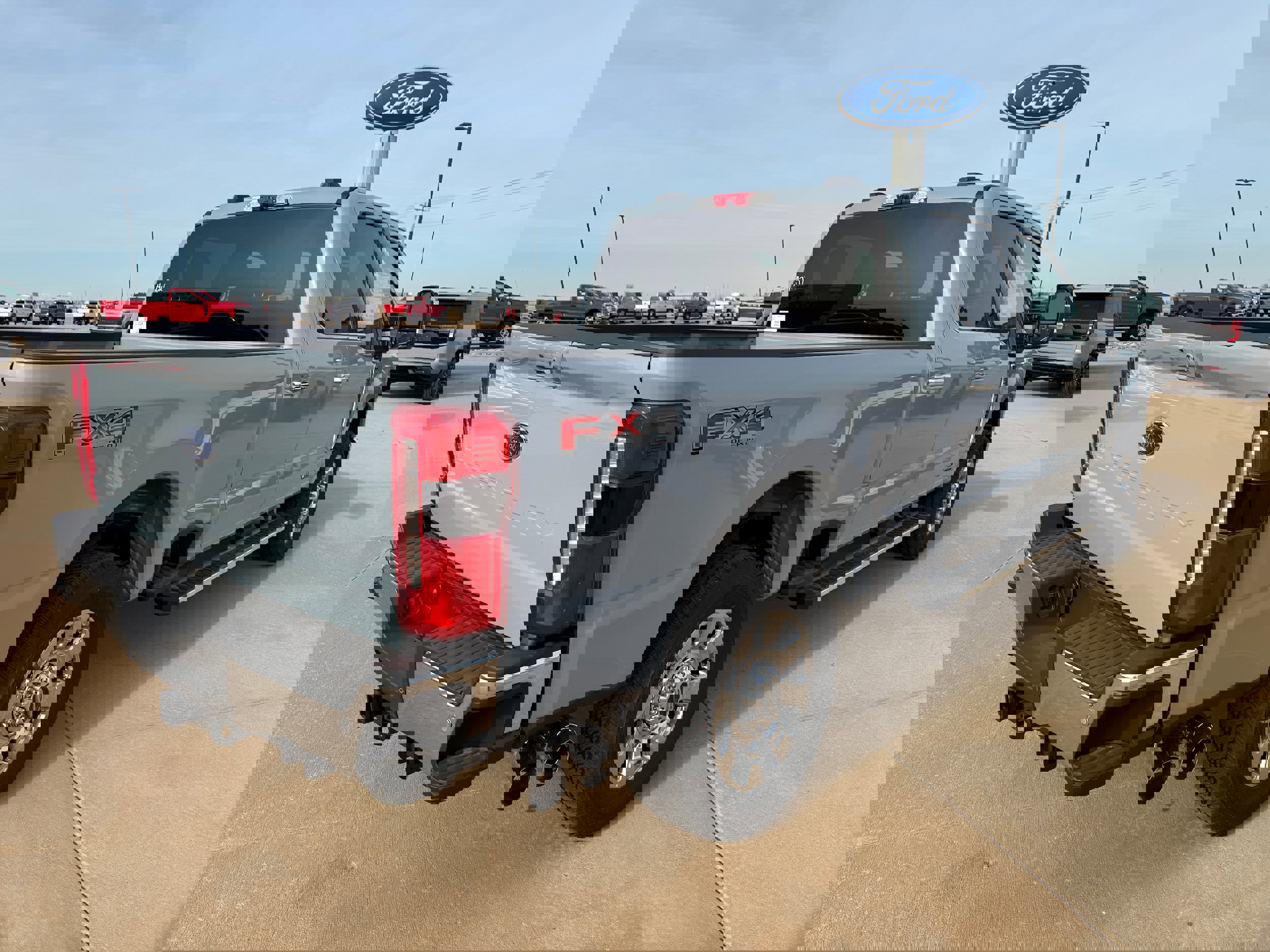 New 2026 Ford F250 Lariat w/ Chrome Package image 7