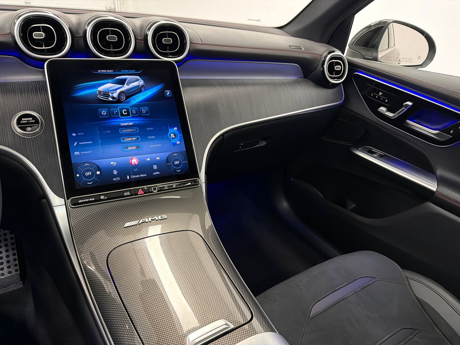 Used 2025 Mercedes-Benz GLC 43 AMG 4MATIC image 29