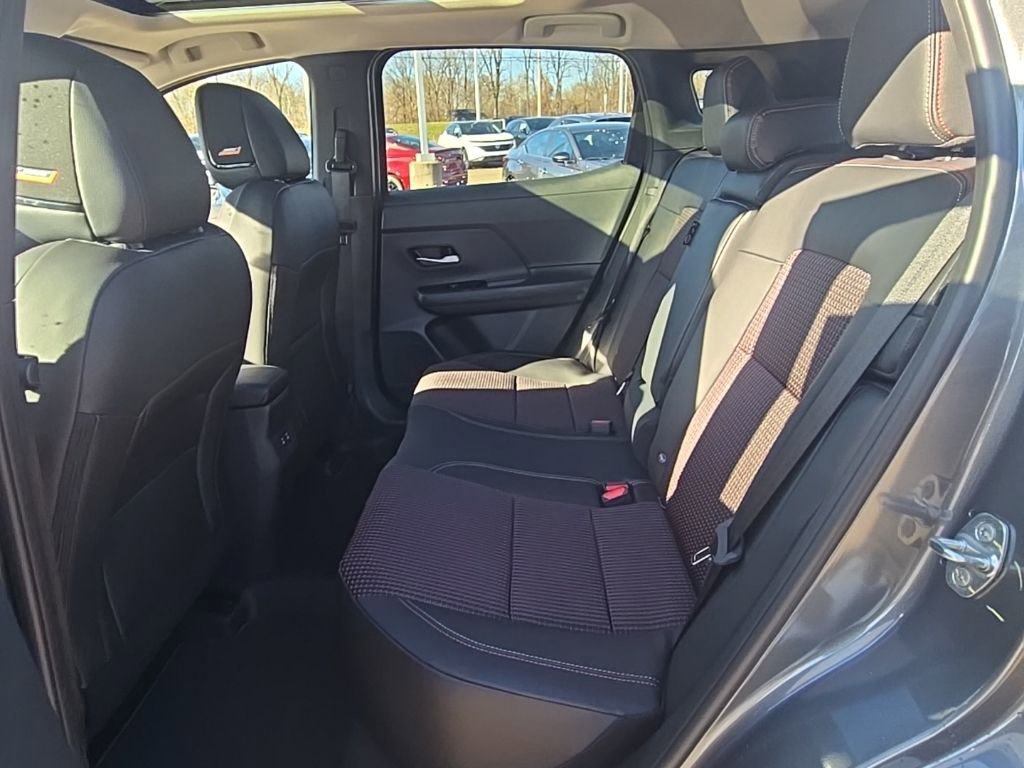 New 2026 Nissan Kicks SR w/ SR Premium Package image 30