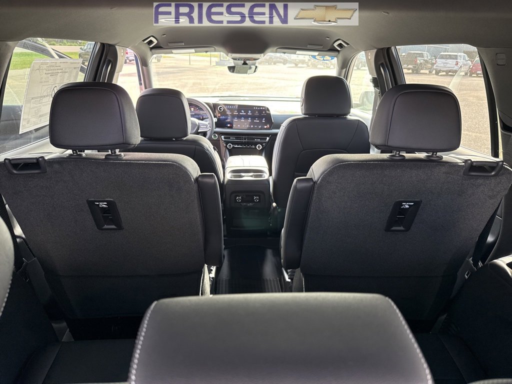 New 2026 Chevrolet Traverse LT w/ Midnight/Sport Edition image 15