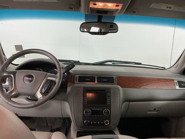 Used 2007 GMC Sierra 1500 SLT w/ Z71 Off-Road Package AWD/4WD image 19