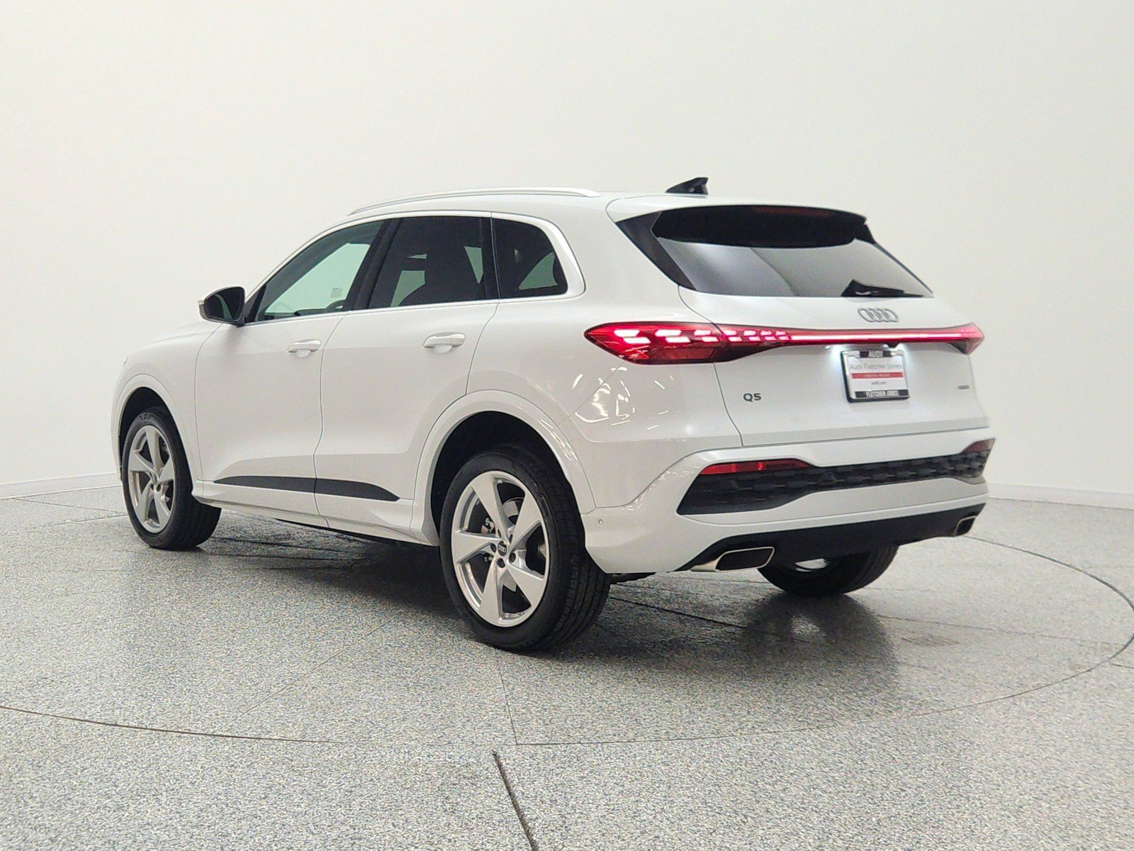 Used 2025 Audi Q5 Premium Plus w/ Premium Plus AWD/4WD image 7